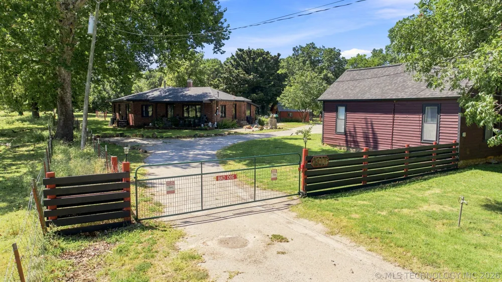 1217 Kansas Street Pawnee, OK 74058