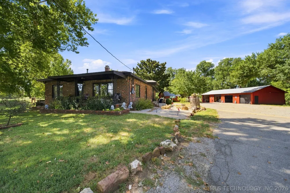 1217 Kansas Street Pawnee, OK 74058