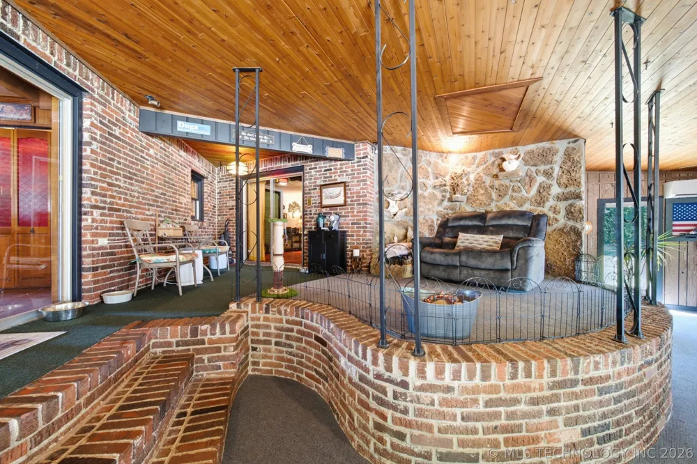 1217 Kansas Street Pawnee, OK 74058