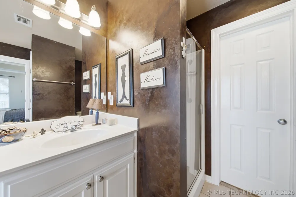 3104 Oak Avenue Broken Arrow, OK 74012