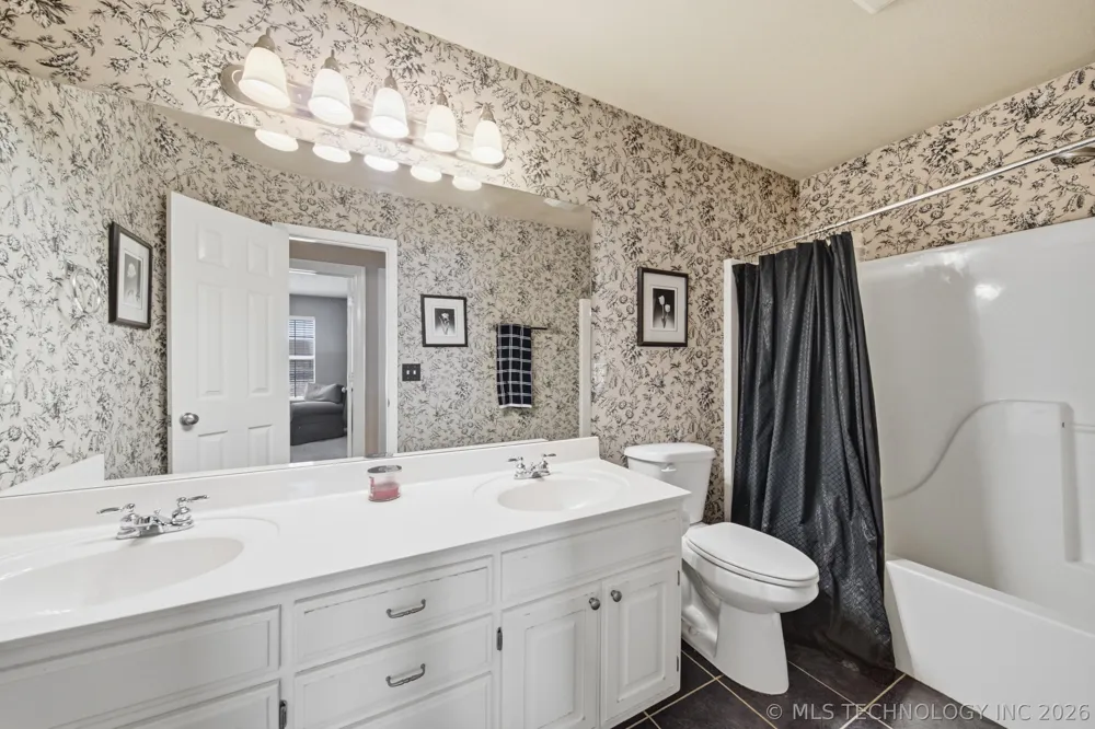 3104 Oak Avenue Broken Arrow, OK 74012