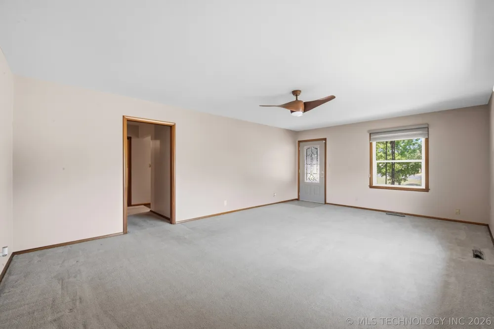 325 Hillside Drive Bartlesville, OK 74006