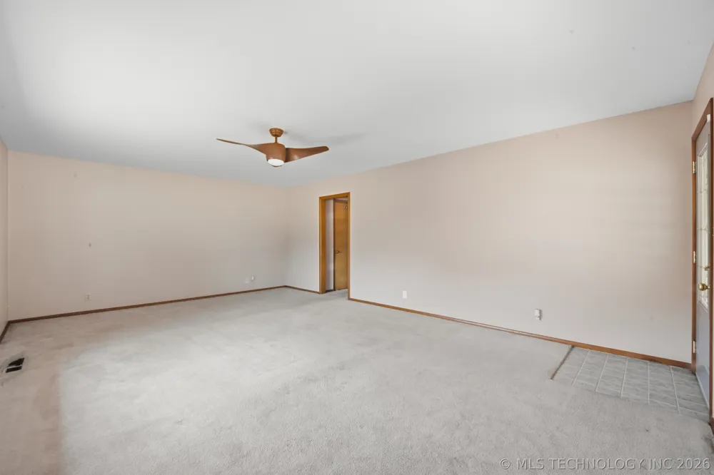 325 Hillside Drive Bartlesville, OK 74006