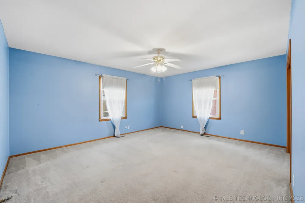 325 Hillside Drive Bartlesville, OK 74006