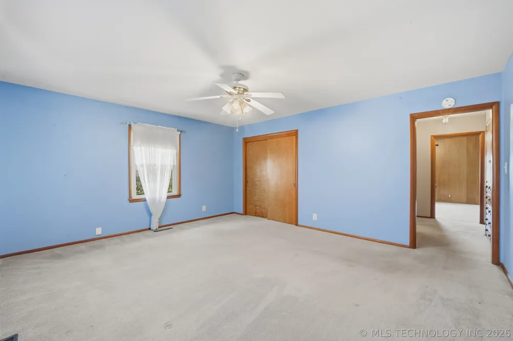 325 Hillside Drive Bartlesville, OK 74006