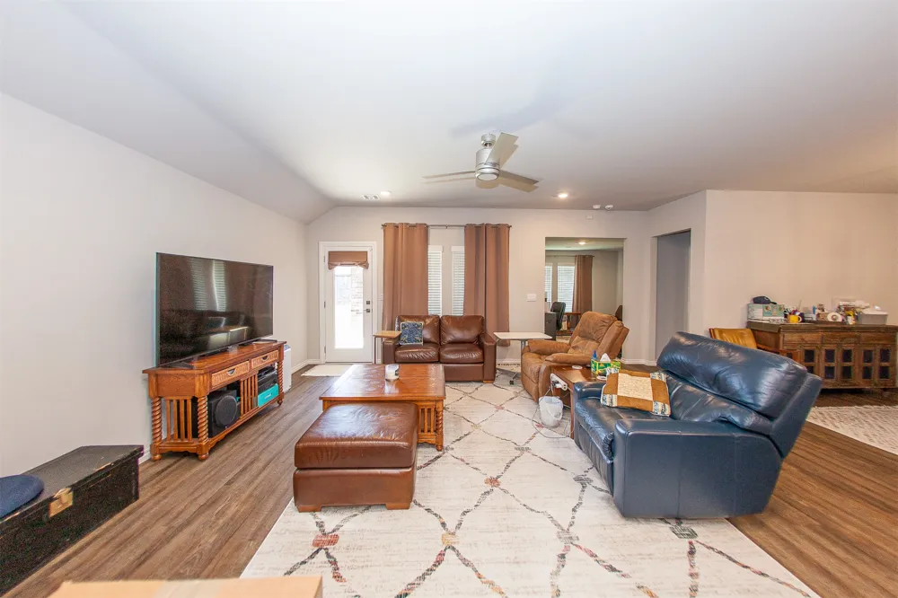 1502 S 72nd Place Broken Arrow, OK 74014