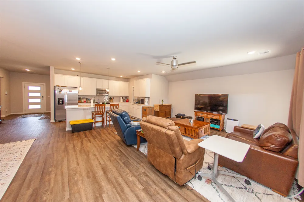 1502 S 72nd Place Broken Arrow, OK 74014