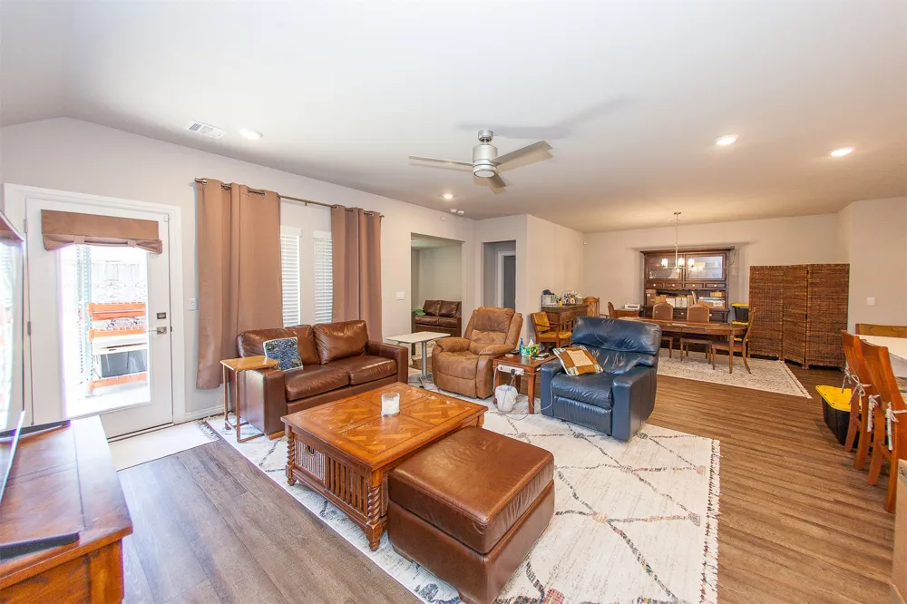 1502 S 72nd Place Broken Arrow, OK 74014