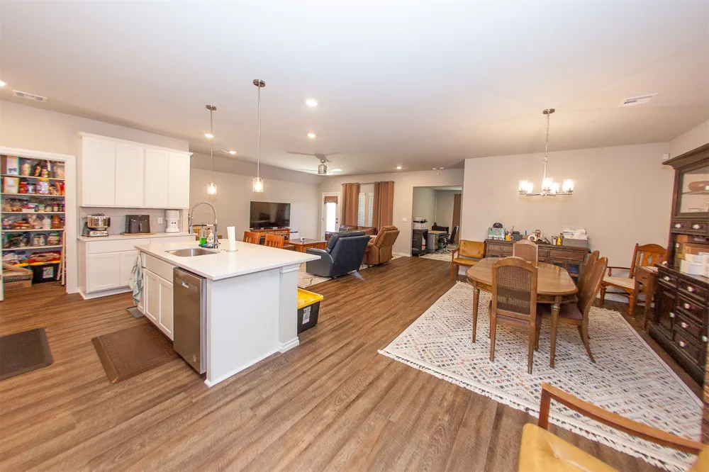 1502 S 72nd Place Broken Arrow, OK 74014