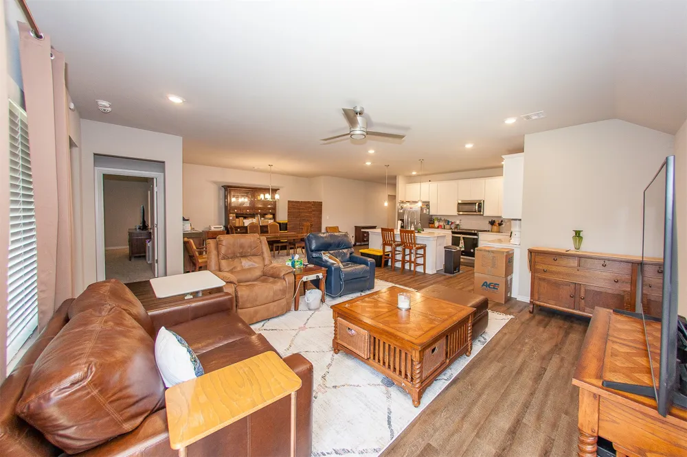 1502 S 72nd Place Broken Arrow, OK 74014