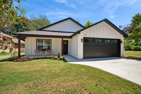1008 Sioux Avenue