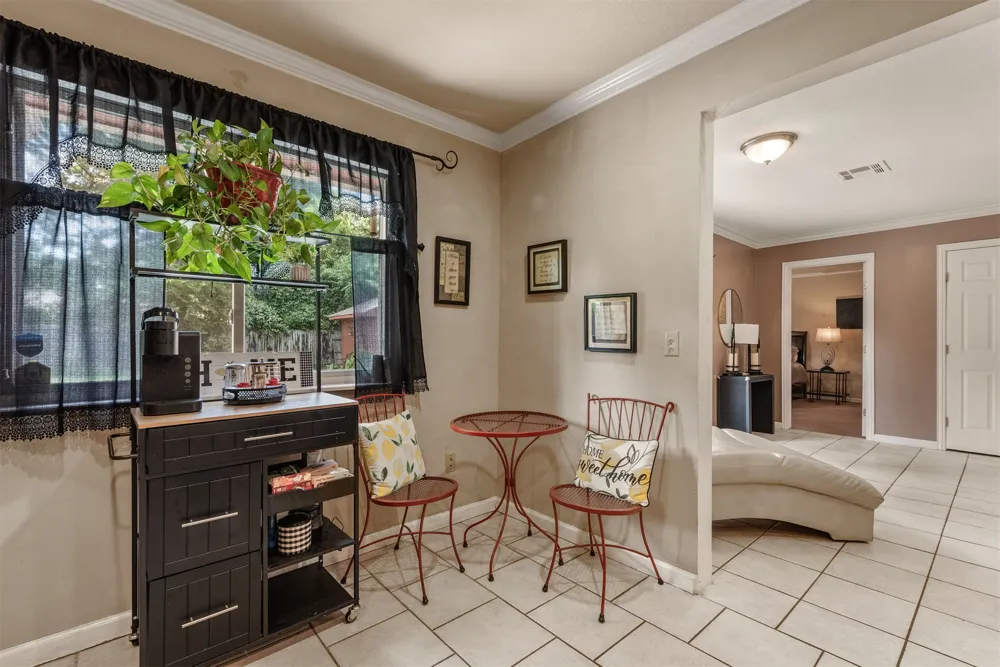 1810 W Independence Street Tulsa, OK 74127