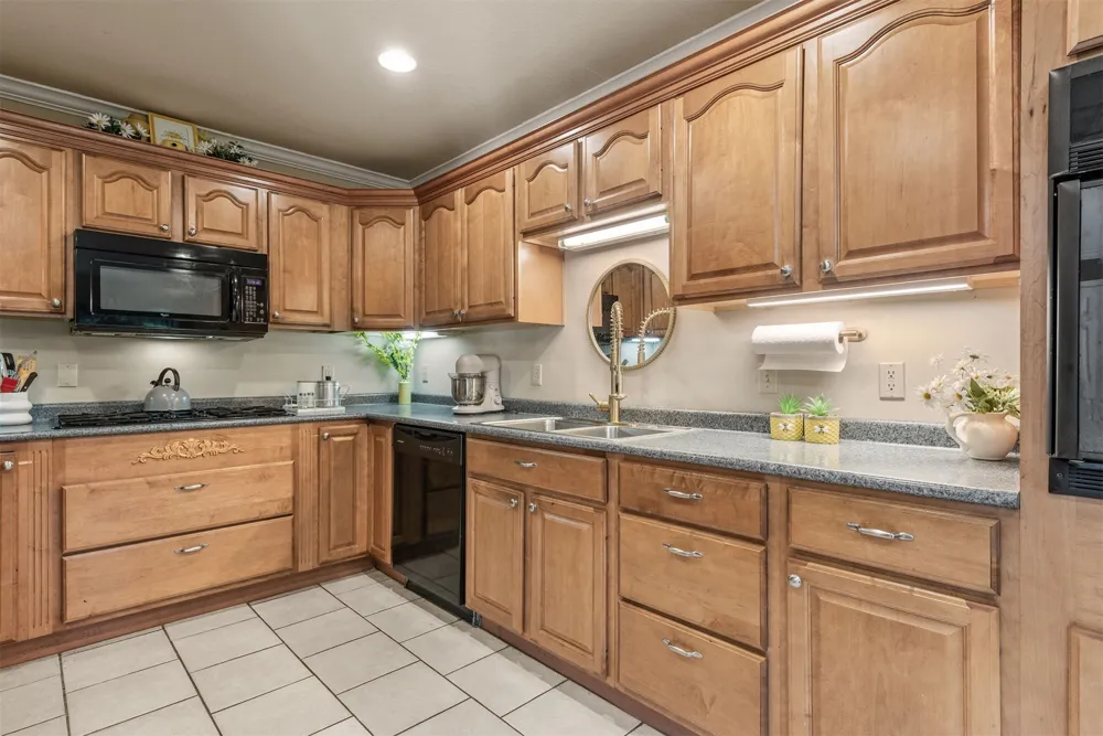 1810 W Independence Street Tulsa, OK 74127