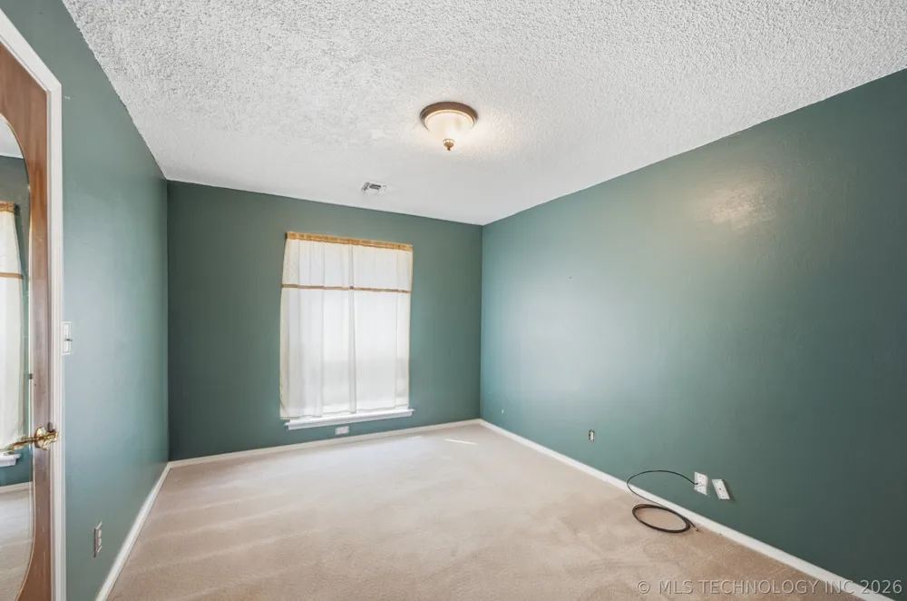 1016 E 13th Street Claremore, OK 74017
