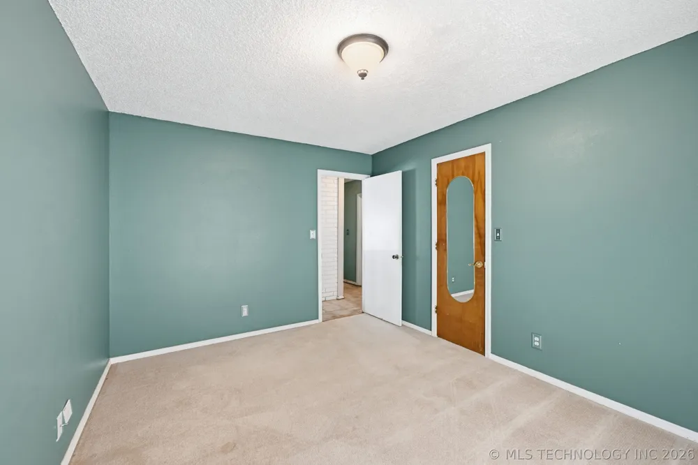 1016 E 13th Street Claremore, OK 74017