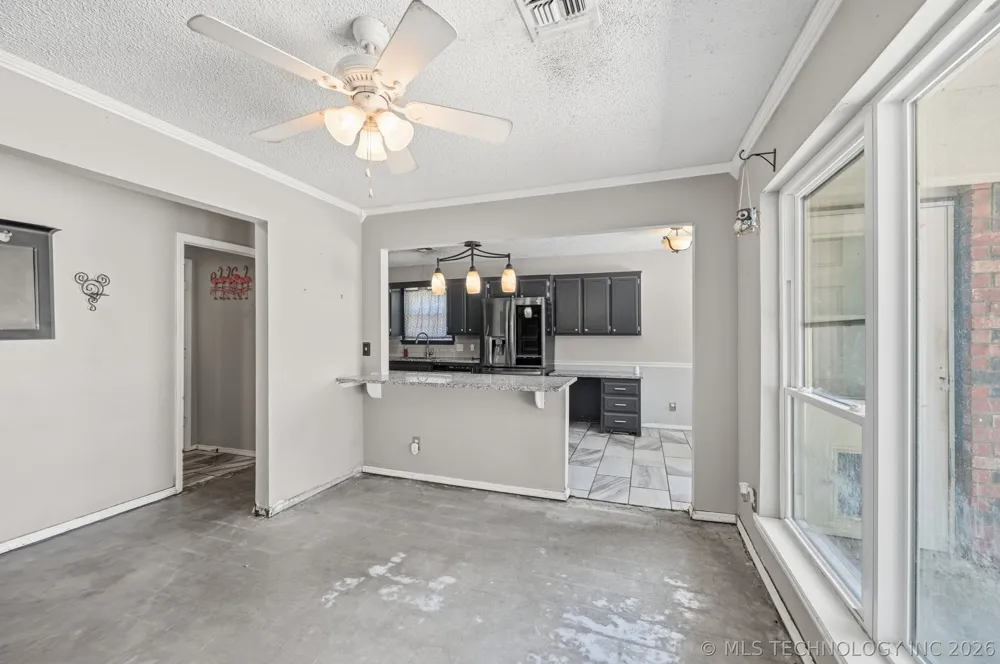 1016 E 13th Street Claremore, OK 74017