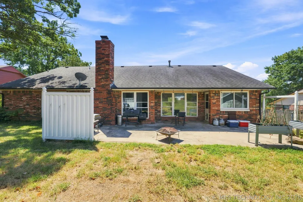 1016 E 13th Street Claremore, OK 74017