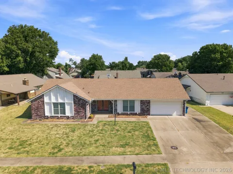 10009 E 40th Street