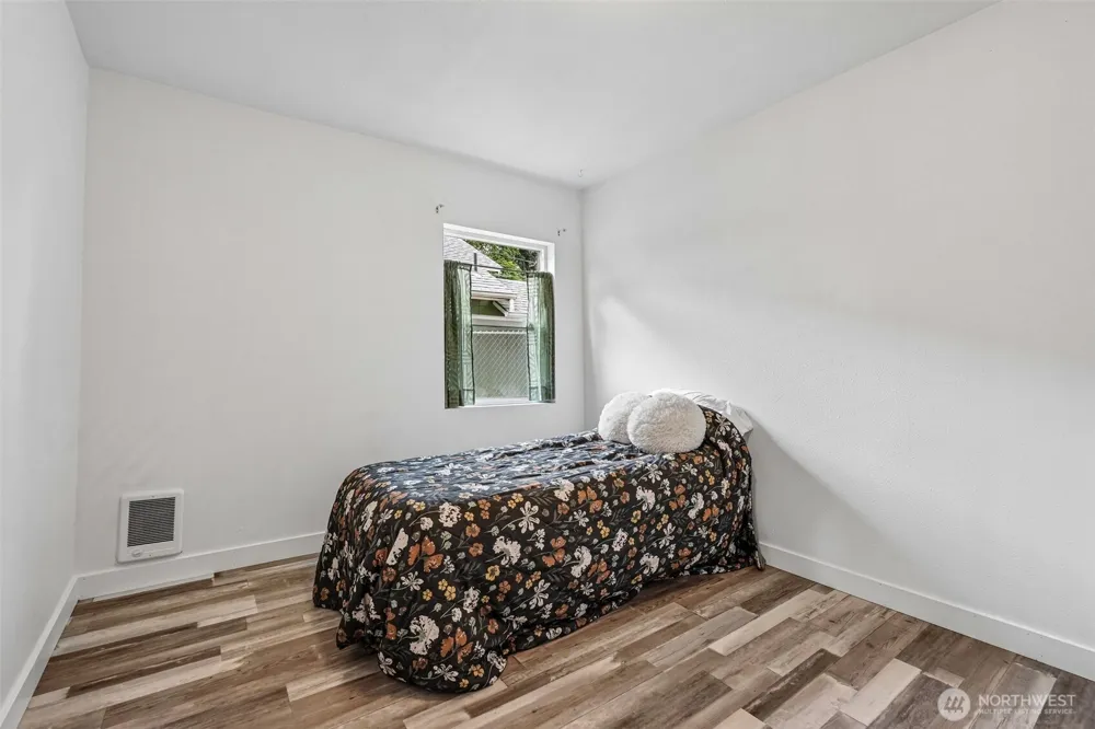 265 17th Avenue Longview, WA 98632