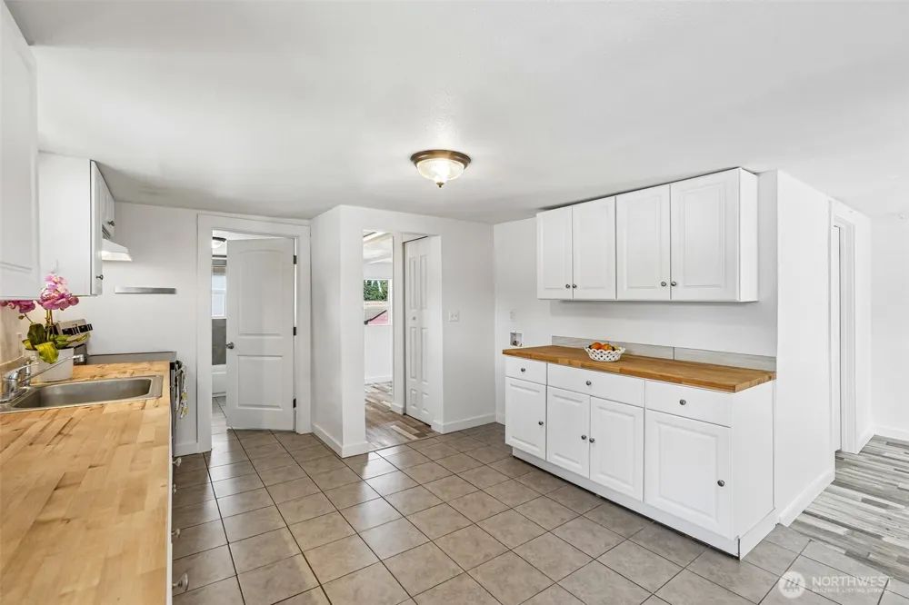 265 17th Avenue Longview, WA 98632