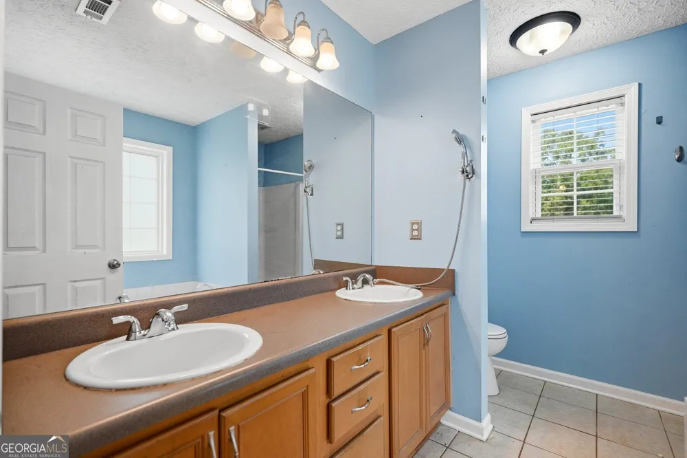 102 Independent CT Griffin, GA 30224