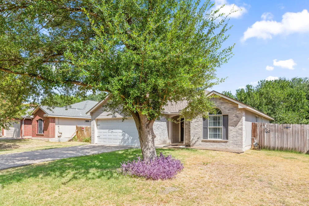 130 Riley Cove Kyle, TX 78640