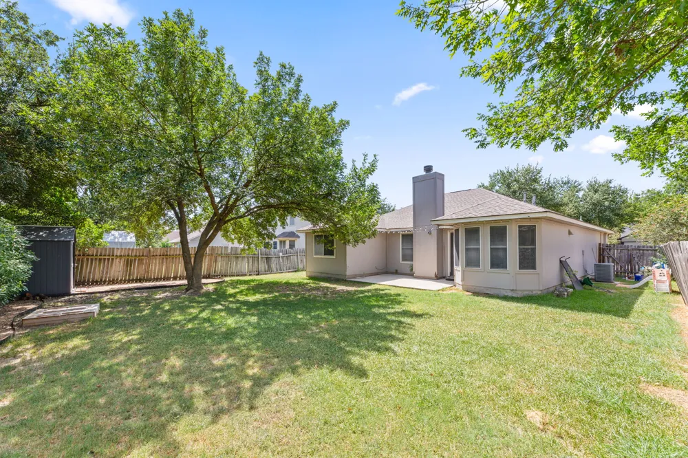 130 Riley Cove Kyle, TX 78640
