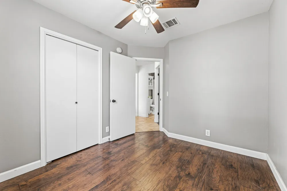 130 Riley Cove Kyle, TX 78640