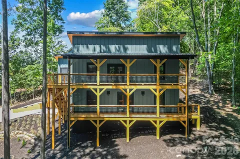 276 Coopers Drive