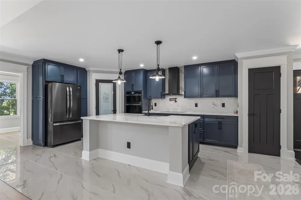 276 Coopers Drive Hendersonville, NC 28739