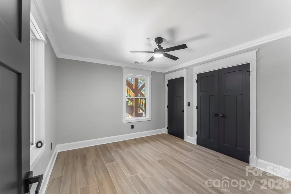 276 Coopers Drive Hendersonville, NC 28739