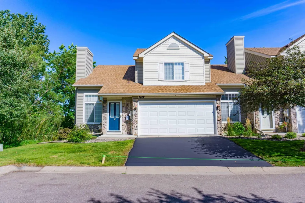 7657 Primrose Place Chanhassen, MN 55317