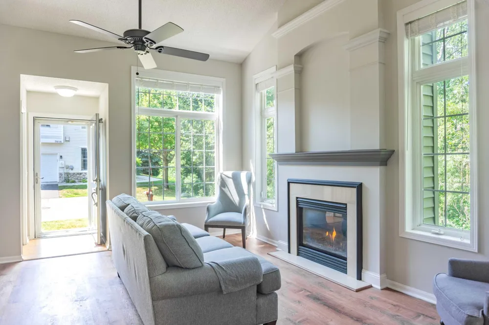 7657 Primrose Place Chanhassen, MN 55317