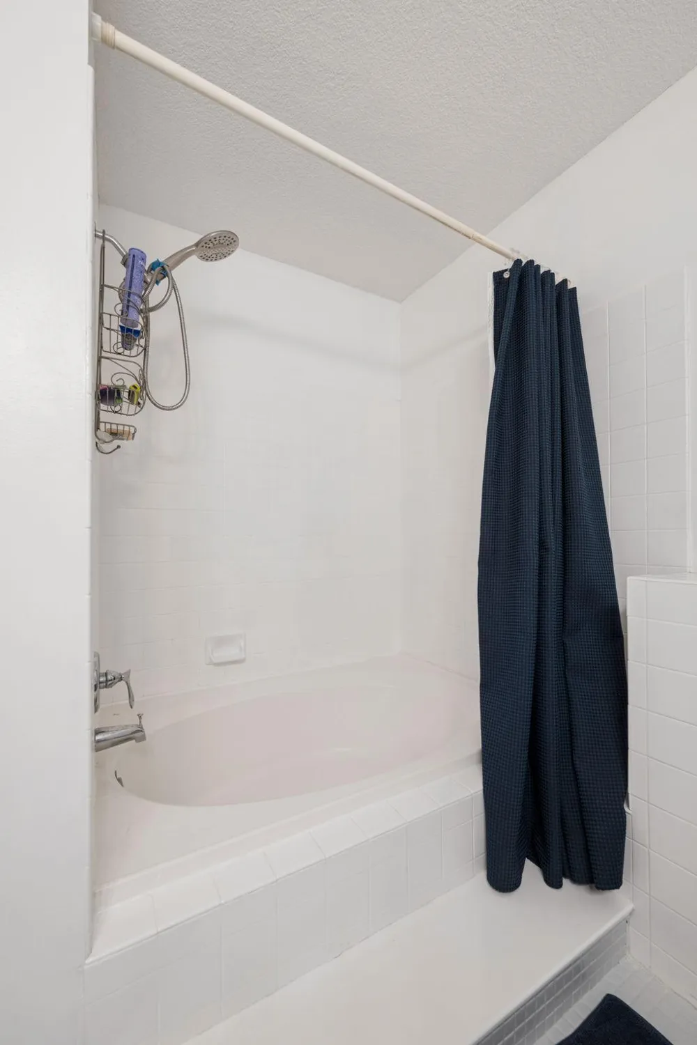 1392 Carling Drive #305 Saint Paul, MN 55108