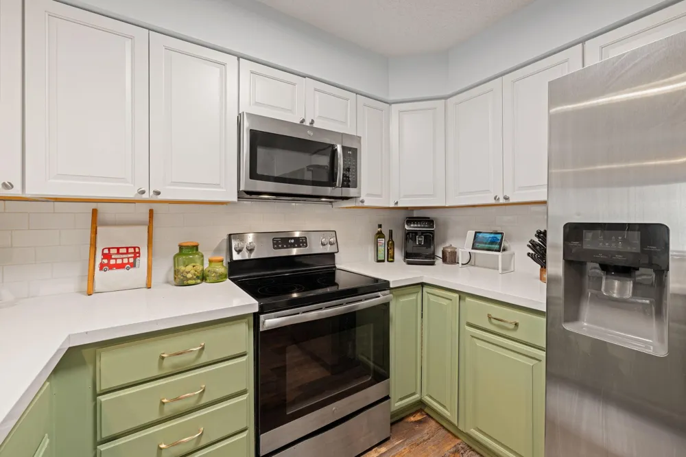 1392 Carling Drive #305 Saint Paul, MN 55108