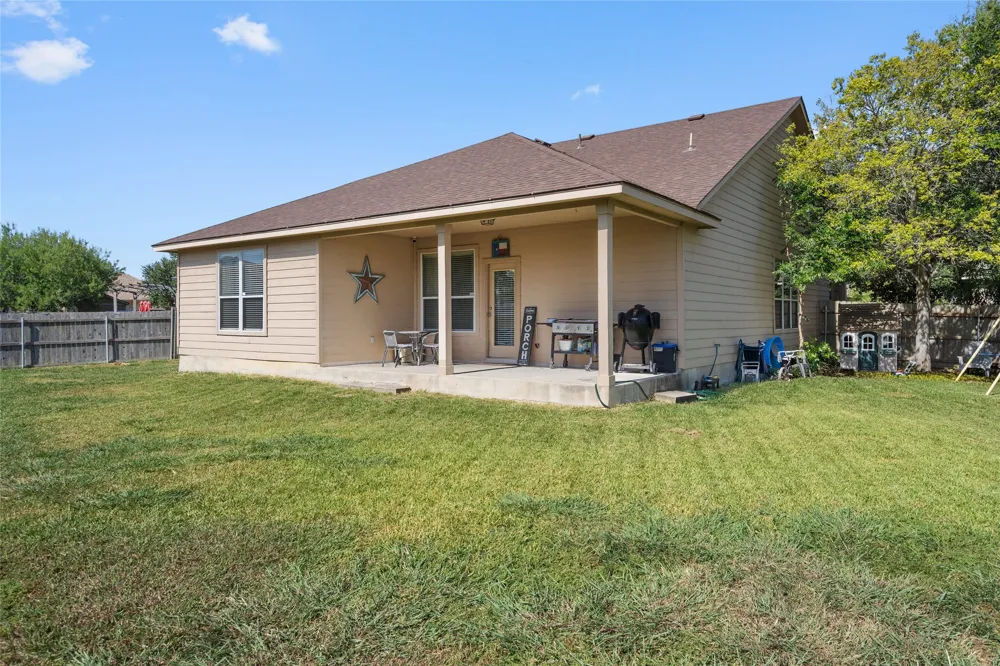 149 Dropper Kyle, TX 78640