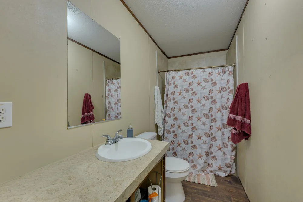 1781 Long Road Lockhart, TX 78644