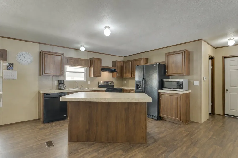 1781 Long Road Lockhart, TX 78644