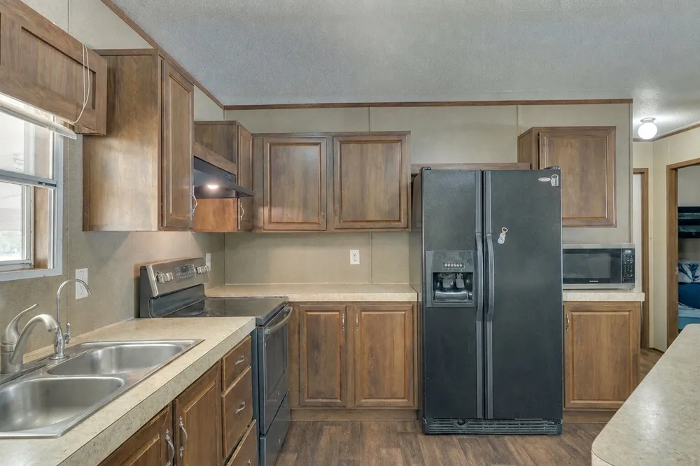1781 Long Road Lockhart, TX 78644