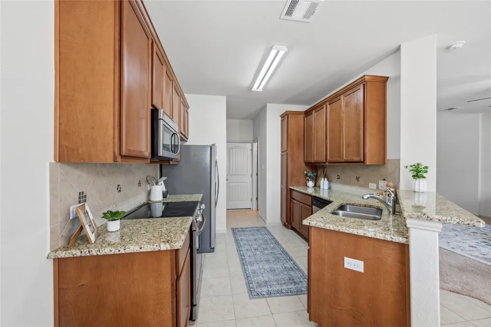 2410 Great Oaks Drive #402 Round Rock, TX 78681