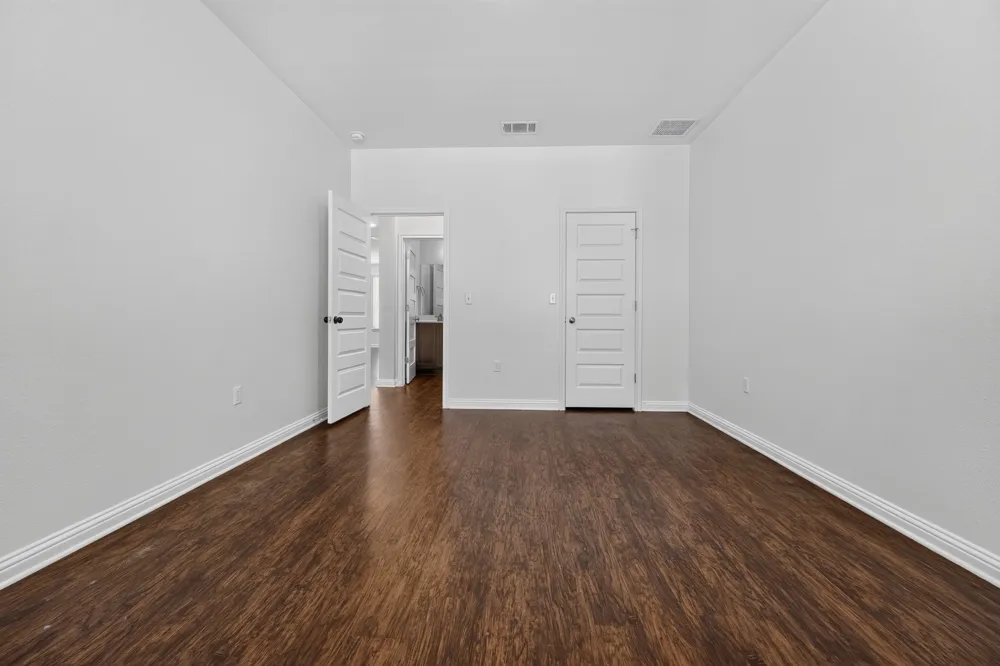 8013 Turnberry Lane Austin, TX 78744