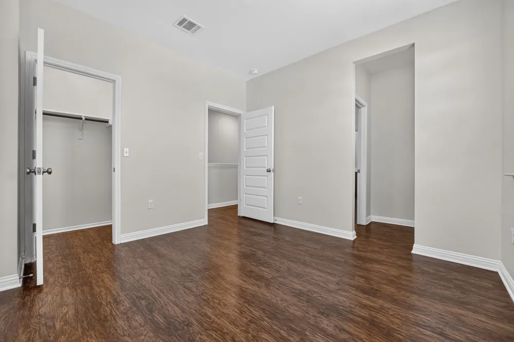 8013 Turnberry Lane Austin, TX 78744
