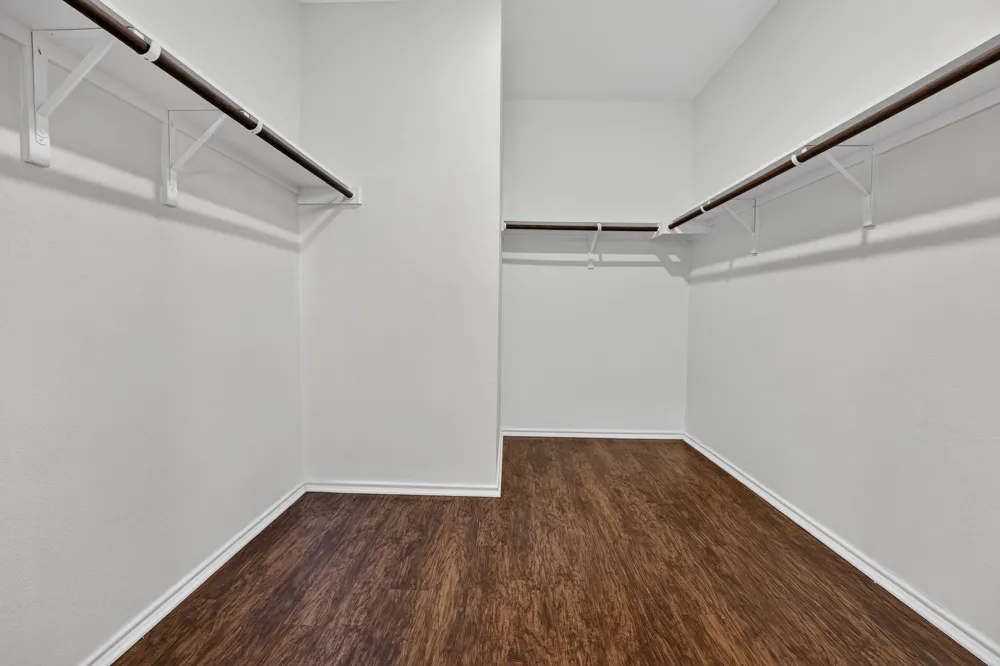 8013 Turnberry Lane Austin, TX 78744