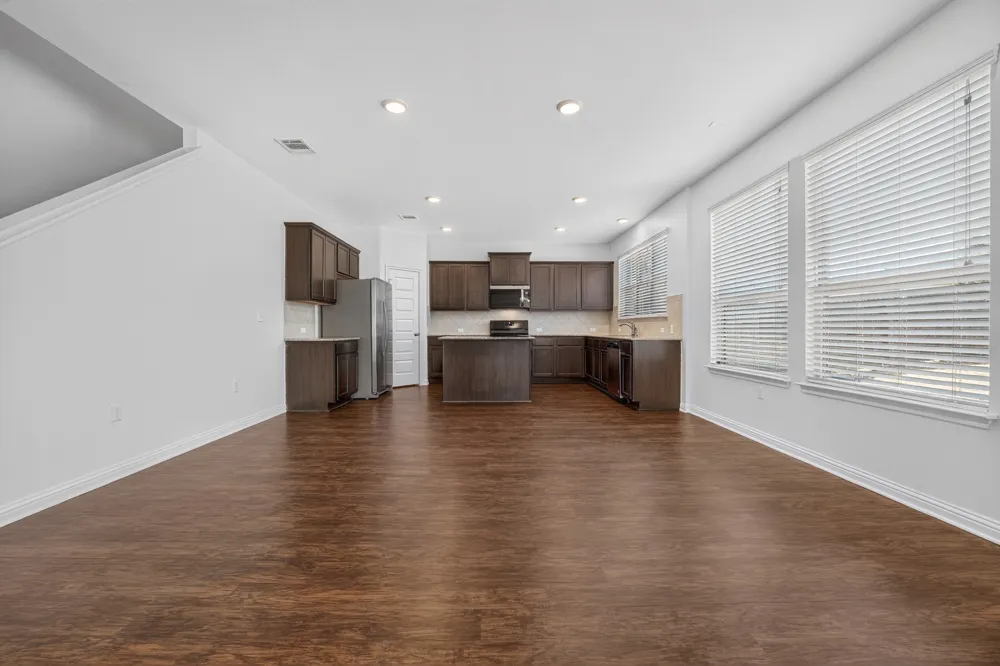 8013 Turnberry Lane Austin, TX 78744