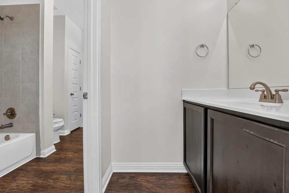 8013 Turnberry Lane Austin, TX 78744