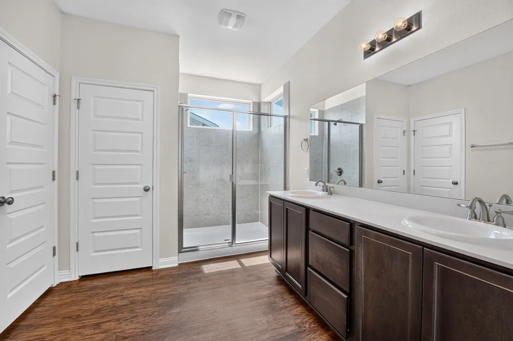 8013 Turnberry Lane Austin, TX 78744