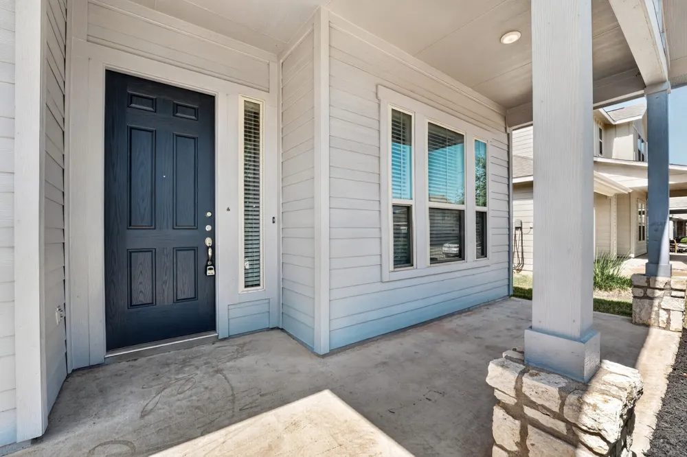 8013 Turnberry Lane Austin, TX 78744
