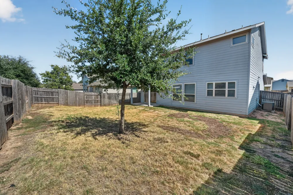 8013 Turnberry Lane Austin, TX 78744