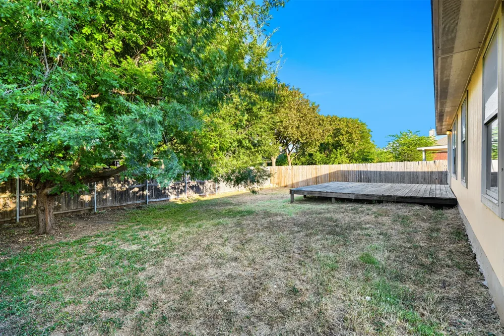 708 Pampas Ricas Drive Leander, TX 78641
