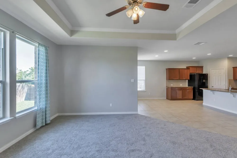 2012 Elaina Loop Leander, TX 78641
